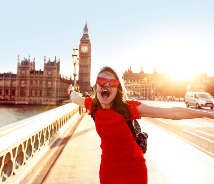Lady on Westminster bridge in the sunshine