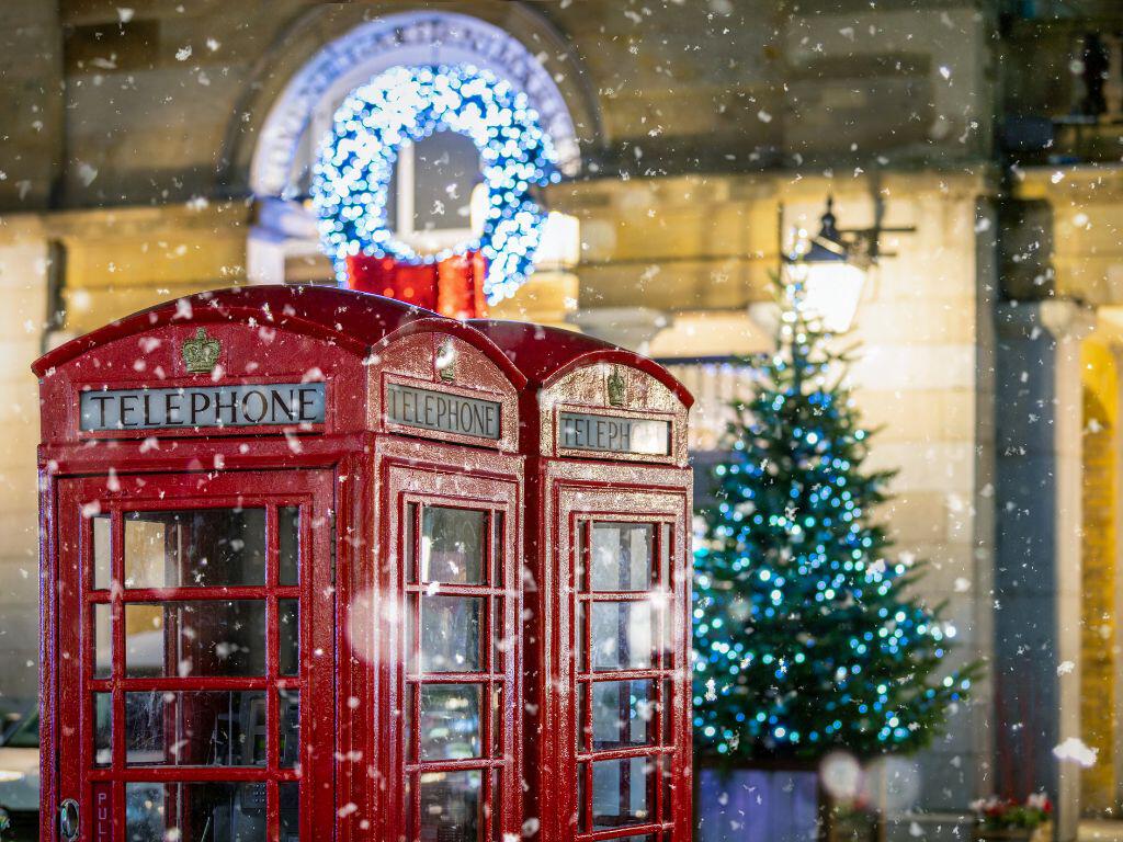 London phoneboxes in the snow