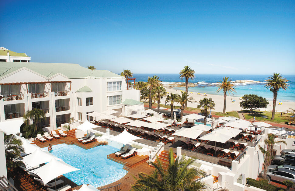 Bay hotel