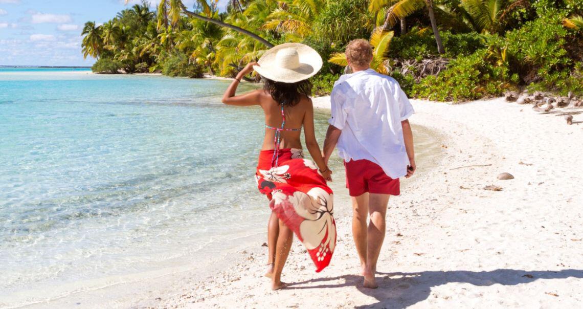 Couple Beach homepage pod