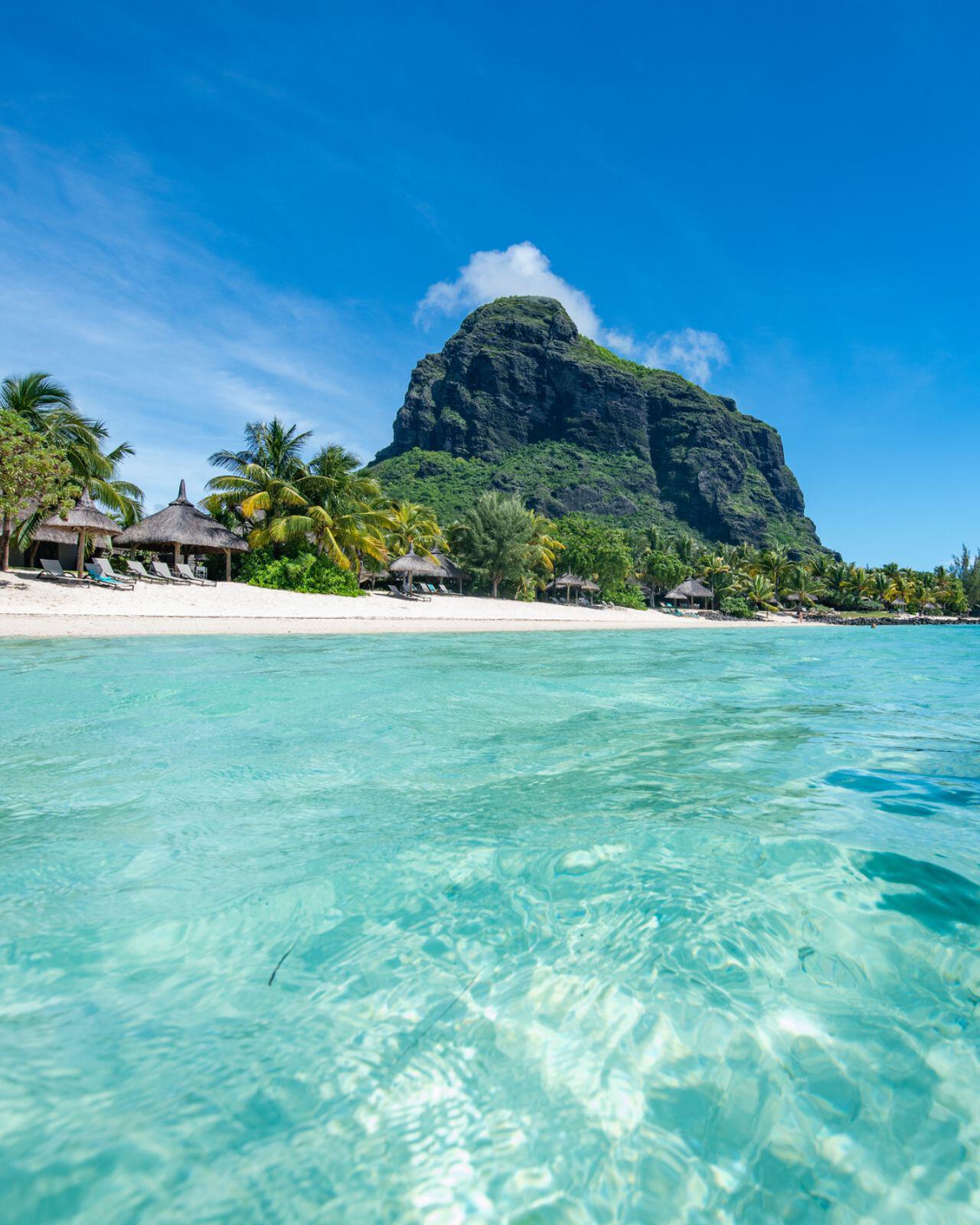 Maldives banner