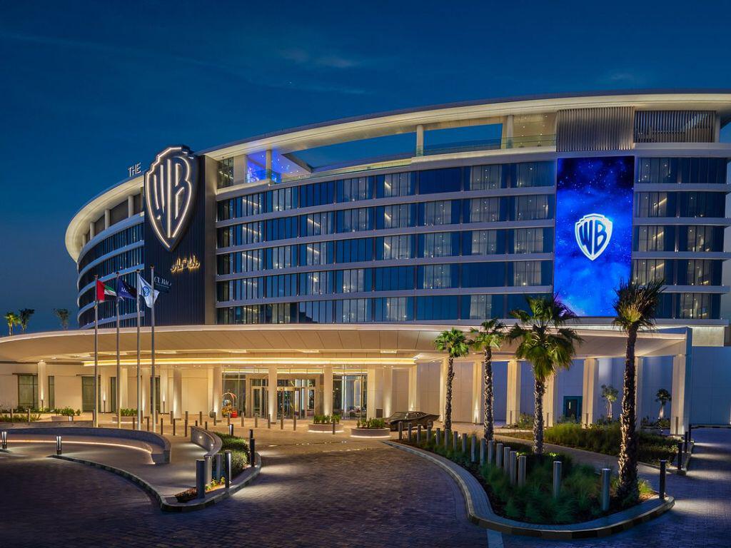 The WB Abu Dhabi, Curio Collection by Hilton