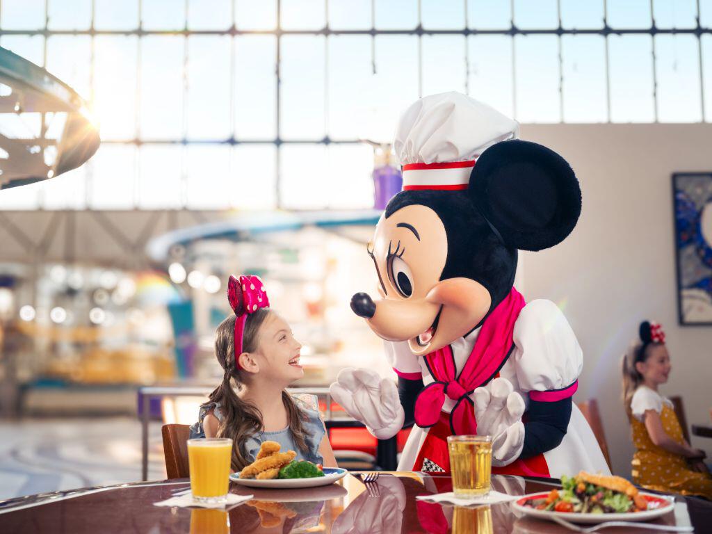 Character dining at Disney