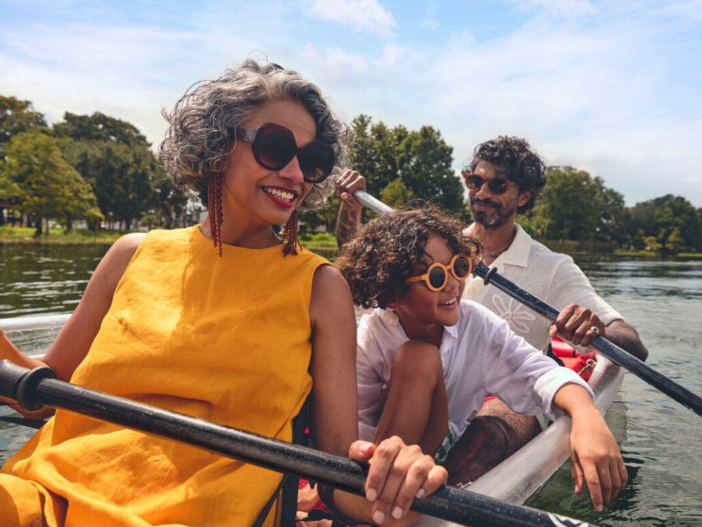 Family kayaking in Orlando