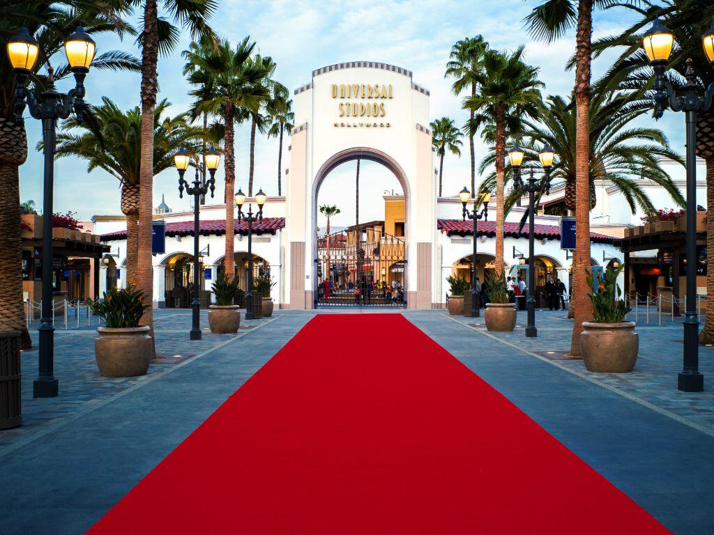 Front entrance to Universal Hollywood