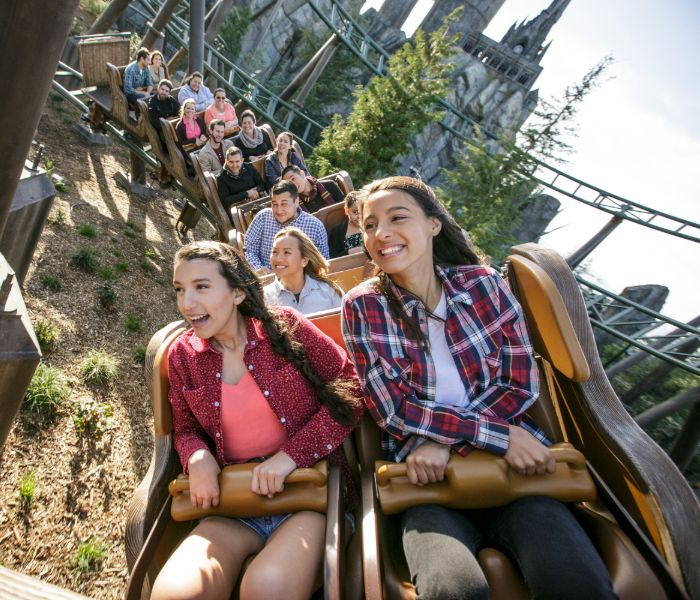 Guests on Fligfht of the Hippogriff ride