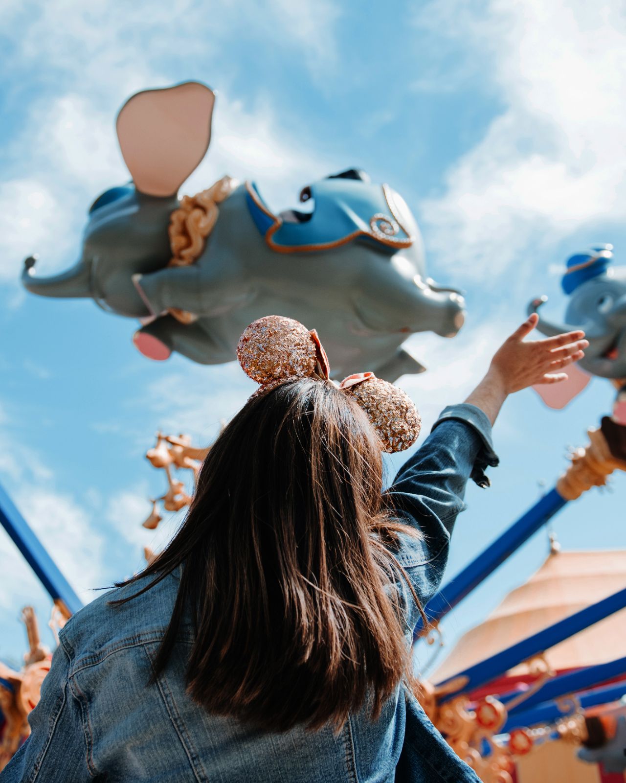 Man and son in front of the castle