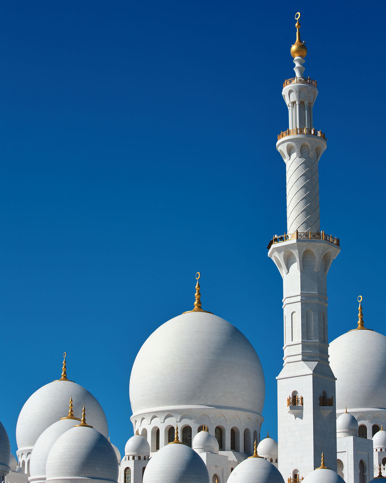 Abu Dhabi Mobile Hero